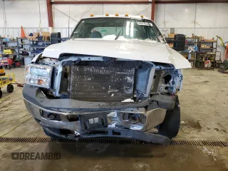 2003 Ford F-250 XL с VIN 1FTNW21LX3ED26694, выставлен на аукционе Copart как лот 85975944 с пробегом 253 392 миль миль и На запчасти • Non repairable. История ставок и продаж доступна на DreamBid. Изображение 5.
