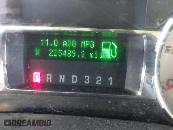 2008 Ford Super Duty F-250 SRW XL with VIN 1FTSX21Y38EB93621, listed as a IAAI auction lot 41379532 with 225,489 mi miles. Bid and sale history available at carsss.com. Image 15.