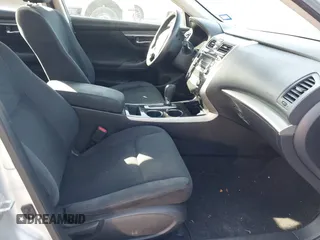 2014 Nissan Altima SV with VIN 1N4AL3AP8EN377619, listed as a IAAI auction lot 42109120 with 187,938 mi miles and . Bid and sale history available at carsss.com. Image 5.