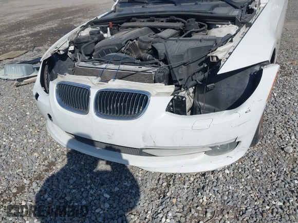 2011 BMW 3 Series 328i with VIN WBADW3C52BE539201, listed as a IAAI auction lot 41572349 with 205,932 mi miles. Bid and sale history available at carsss.com. Image 6.