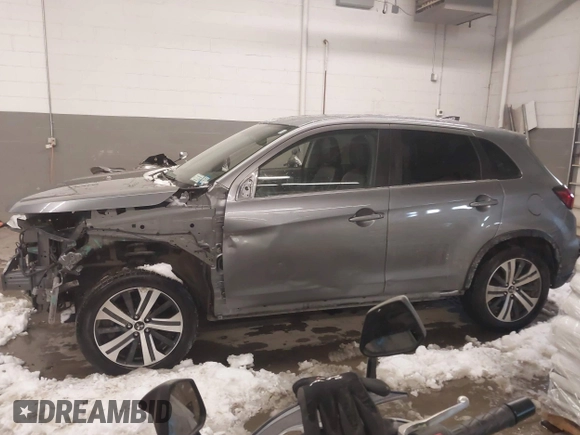 2022 Mitsubishi Outlander Sport ES with VIN JA4ARUAU7NU009162, listed as a IAAI auction lot 41224094 with 59,301 mi miles. Bid and sale history available at carsss.com. Image 15.