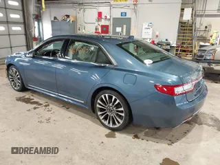 2020 Lincoln Continental Standard with VIN 1LN6L9PK5L5608533, listed as a IAAI auction lot 41610437 with 31,610 mi miles. Bid and sale history available at carsss.com. Image 3.