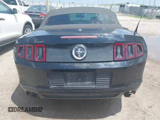 2014 Ford Mustang V6 с VIN 1ZVBP8EM5E5243910, выставлен на аукционе IAAI как лот 42648737 с пробегом 251 987 миль миль и . История ставок и продаж доступна на DreamBid. Изображение 16.