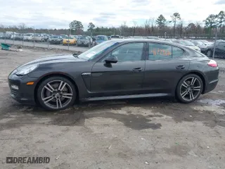 2012 Porsche Panamera with VIN WP0AA2A75CL073327, listed as a IAAI auction lot 41729676 with 83,457 mi miles. Bid and sale history available at carsss.com. Image 14.