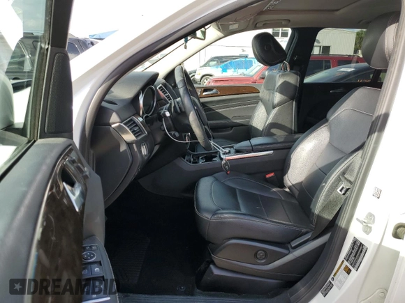 2015 Mercedes-Benz M 350 z VIN 4JGDA5HB6FA507145, wystawiony jako Copart lot #73057342 z przebiegiem 93 673 mil mil oraz . Historia ofert i sprzedaży dostępna na DreamBid. Obrazek 7.