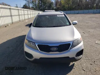 2013 Kia Sorento LX with VIN 5XYKT4A2XDG344717, listed as a Copart auction lot 49979575 with 237,285 mi miles and Clean Title. Bid and sale history available at carsss.com. Image 5.