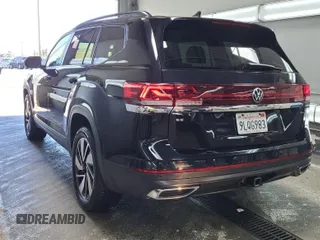 2024 Volkswagen Atlas SE with VIN 1V2HR2CA7RC565297, listed as a IAAI auction lot 42844488 with 24,398 mi miles and . Bid and sale history available at DreamBid. Image 29.