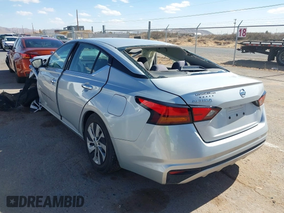 2021 Nissan Altima 2.5 S with VIN 1N4BL4BV5MN391855, listed as a IAAI auction lot 41405873 with 76,262 mi miles. Bid and sale history available at carsss.com. Image 13.
