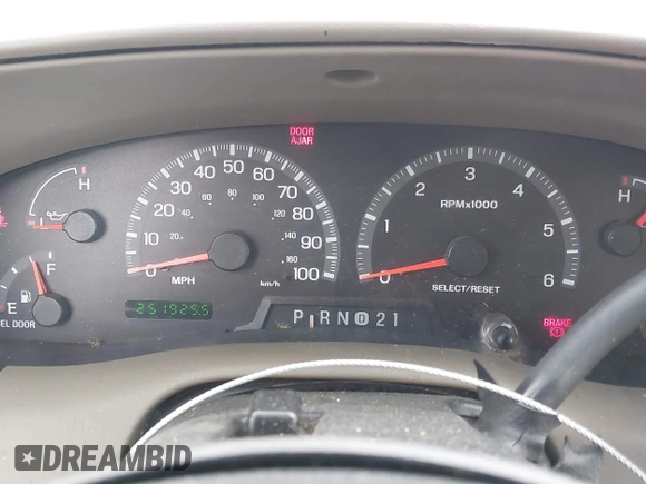 2000 Ford F-150 XL с VIN 1FTRX17L1YNA50543, выставлен на аукционе IAAI как лот 41864001 с пробегом 251 925 миль миль и . История ставок и продаж доступна на DreamBid. Изображение 15.