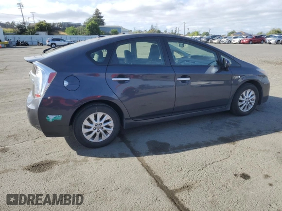 2013 Toyota Prius z VIN JTDKN3DP6D3033253, wystawiony jako Copart lot #53166025 z przebiegiem 169 319 mil mil oraz Nie do naprawy • Non repairable. Historia ofert i sprzedaży dostępna na DreamBid. Obrazek 3.