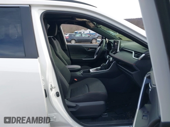 2023 Toyota RAV4 SE with VIN JTMAB3FV9PD150565, listed as a IAAI auction lot 41661415 with 13,996 mi miles and . Bid and sale history available at DreamBid. Image 5.