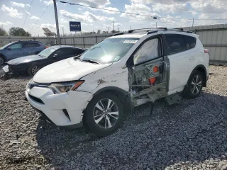 2016 Toyota RAV4 XLE with VIN 2T3WFREV3GW263574, listed as a Copart auction lot 48700335 with 61,103 mi miles and Salvage Title. Bid and sale history available at carsss.com. Image 1.