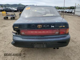 1994 Toyota Camry LE z VIN JT2GK12E2R0039606, wystawiony jako Copart lot #49840015 z przebiegiem 197 834 mil mil oraz Szkoda całkowita • Salvage title. Historia ofert i sprzedaży dostępna na DreamBid. Obrazek 6.