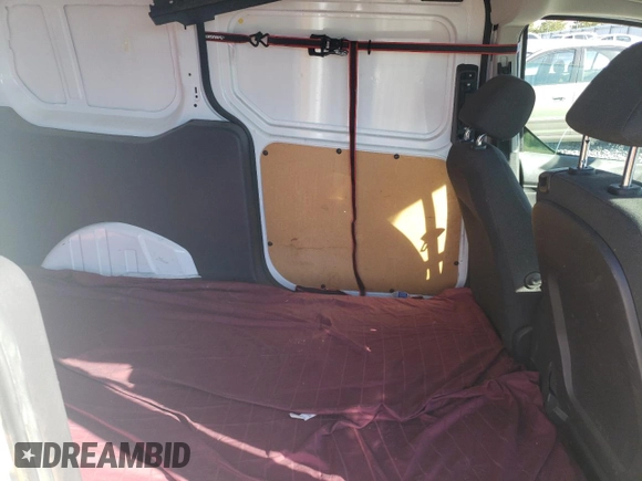2015 Ford Transit Connect XLT с VIN NM0LE7F73F1183678, выставлен на аукционе Copart как лот 71321244 с пробегом 88 810 миль миль и Списание • Salvage title. История ставок и продаж доступна на DreamBid. Изображение 11.