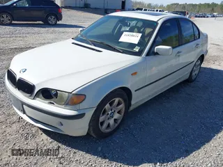 2005 BMW 3 Series 325i with VIN WBAAZ33415KP92369, listed as a IAAI auction lot 41828024 with 180,881 mi miles and . Bid and sale history available at DreamBid. Image 2.