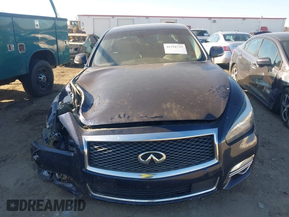 2015 Infiniti Q70 with VIN JN1BY1PP6FM600441, listed as a IAAI auction lot 41328735 with 156,402 mi miles and . Bid and sale history available at DreamBid. Image 13.