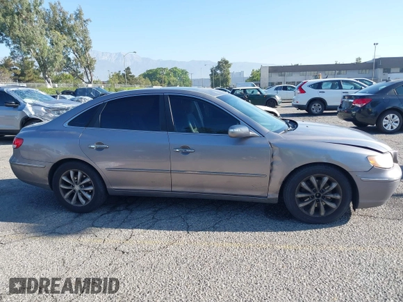 2008 Hyundai Azera Limited with VIN KMHFC46FX8A264798, listed as a IAAI auction lot 42684089 with 204,377 mi miles and . Bid and sale history available at DreamBid. Image 13.