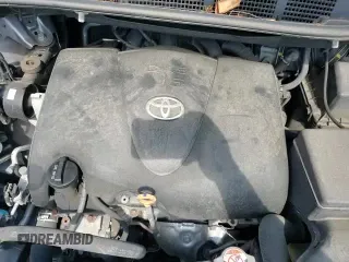 2017 Toyota Sienna XLE Auto Access Seat with VIN 5TDYZ3DC3HS890839, listed as a Copart auction lot 64524835 with 96,210 mi miles and Salvage title. Bid and sale history available at DreamBid. Image 17.