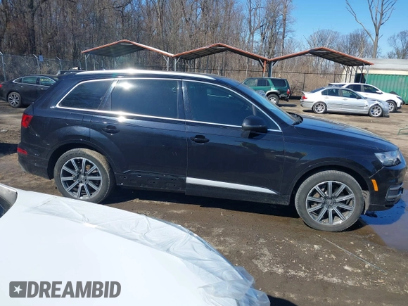 2017 Audi Q7 Premium Plus with VIN WA1LAAF79HD004552, listed as a IAAI auction lot 41643230 with 172,901 mi miles. Bid and sale history available at carsss.com. Image 13.