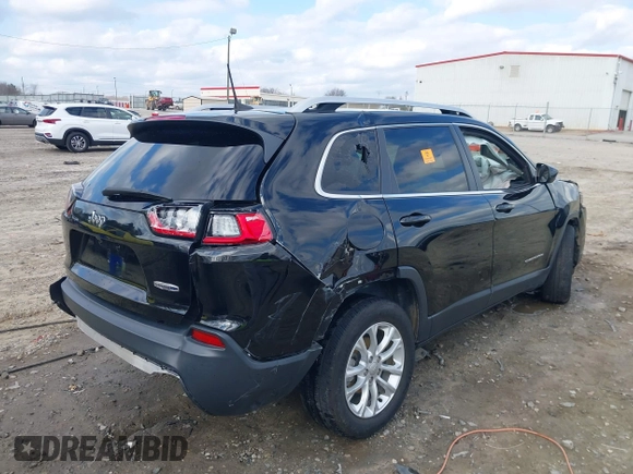 2019 Jeep Cherokee Latitude with VIN 1C4PJLCBXKD490470, listed as a IAAI auction lot 41542565 with 71,800 mi miles. Bid and sale history available at carsss.com. Image 13.