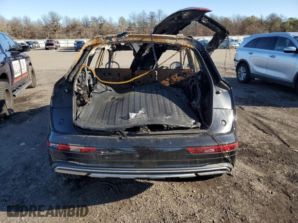 2024 Audi Q5 Premium with VIN WA1ABAFY9R2042891, listed as a Copart auction lot 83372754 with 0 mi miles and Salvage Title. Bid and sale history available at carsss.com. Image 6.