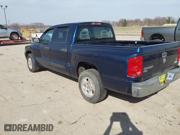 2005 Dodge Dakota SLT z VIN 1D7HE48N55S163580, wystawiony jako IAAI lot #41776155 z przebiegiem 164 671 mil mil oraz . Historia ofert i sprzedaży dostępna na DreamBid. Obrazek 3.