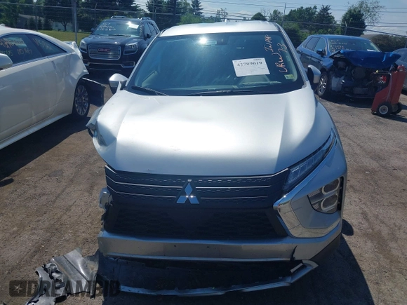 2024 Mitsubishi Eclipse Cross SE with VIN JA4ATWAA5RZ042284, listed as a IAAI auction lot 42709019 with 30,934 mi miles and . Bid and sale history available at DreamBid. Image 12.