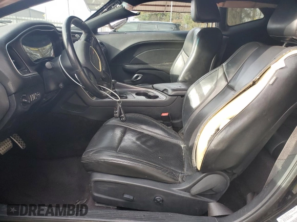 2017 Dodge Challenger SXT z VIN 2C3CDZAG3HH607149, wystawiony jako Copart lot #81941844 z przebiegiem 141 536 mil mil oraz Szkoda całkowita • Salvage title. Historia ofert i sprzedaży dostępna na DreamBid. Obrazek 7.