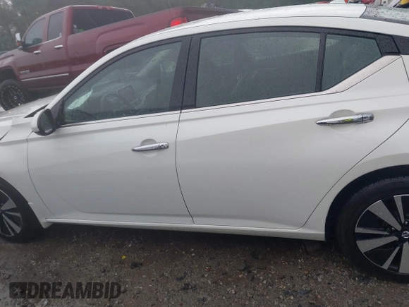 2019 Nissan Altima SL with VIN 1N4BL4EW3KN312958, listed as a IAAI auction lot 41958014 with 50,983 mi miles and . Bid and sale history available at carsss.com. Image 15.