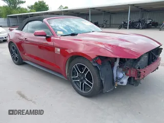 2015 Ford Mustang EcoBoost Premium z VIN 1FATP8UH3F5343720, wystawiony jako IAAI lot #42413198 z przebiegiem 144 430 mil mil oraz . Historia ofert i sprzedaży dostępna na DreamBid. Obrazek 1.