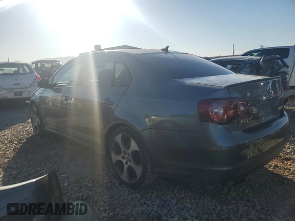 2008 Volkswagen Jetta GLI z VIN 3VWDJ71K48M179527, wystawiony jako Copart lot #71831124 z przebiegiem 199 028 mil mil oraz Szkoda całkowita • Salvage title. Historia ofert i sprzedaży dostępna na DreamBid. Obrazek 2.