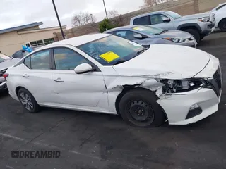 2019 Nissan Altima S with VIN 1N4BL4BV2KC227147, listed as a IAAI auction lot 41902761 with 98,810 mi miles and . Bid and sale history available at carsss.com. Image 14.