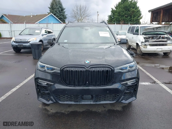 2019 BMW X7 xDrive50i with VIN 5UXCX4C58KLS35818, listed as a IAAI auction lot 41750098 with 69,661 mi miles. Bid and sale history available at carsss.com. Image 13.