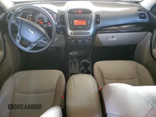 2014 Kia Sorento LX with VIN 5XYKT4A71EG462250, listed as a Copart auction lot 50083895 with 106,370 mi miles and Clean Title. Bid and sale history available at carsss.com. Image 8.