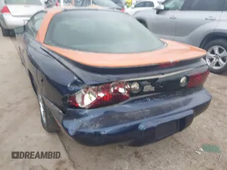2000 Pontiac Firebird with VIN 2G2FS22K8Y2128225, listed as a IAAI auction lot 41507271 with 132,255 mi miles. Bid and sale history available at carsss.com. Image 6.