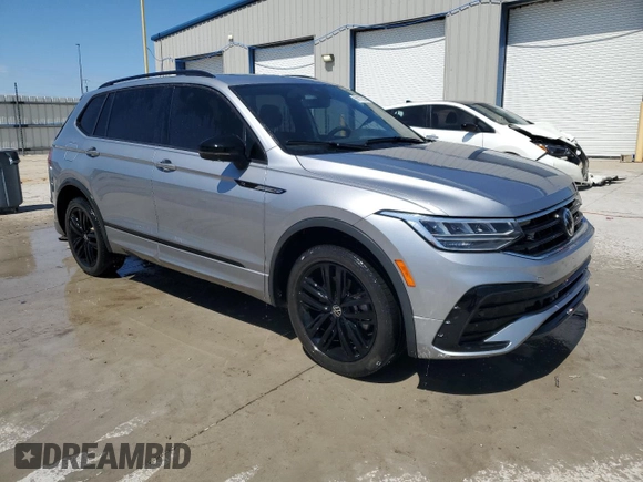 2022 Volkswagen Tiguan SE R-Line Black with VIN 3VV8B7AX9NM081894, listed as a Copart auction lot 56132245 with 74,053 mi miles and Salvage title. Bid and sale history available at DreamBid. Image 4.