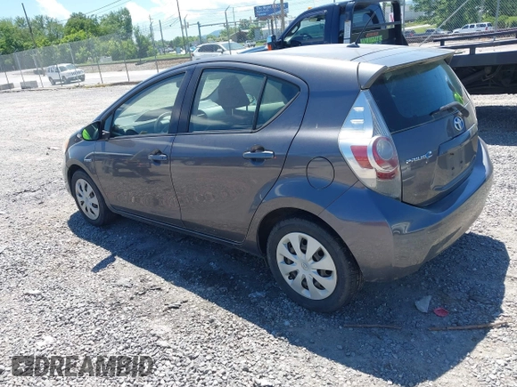 2012 Toyota Prius One z VIN JTDKDTB38C1013132, wystawiony jako IAAI lot #42345947 z przebiegiem 257 153 mil mil oraz . Historia ofert i sprzedaży dostępna na DreamBid. Obrazek 3.