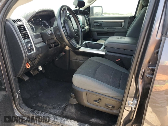 2017 Ram 1500 Lone Star Silver z VIN 1C6RR6LT0HS550800, wystawiony jako Copart lot #50610925 z przebiegiem 190 812 mil mil oraz Szkoda całkowita • Salvage title. Historia ofert i sprzedaży dostępna na DreamBid. Obrazek 7.