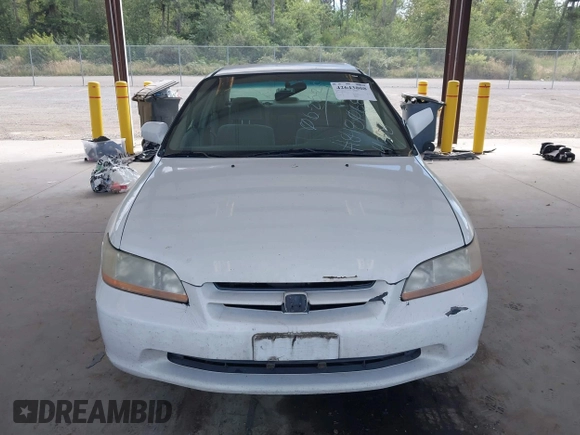 1998 Honda Accord LX with VIN 1HGCG5640WA004358, listed as a IAAI auction lot 42643808 with Not provided miles and . Bid and sale history available at DreamBid. Image 12.
