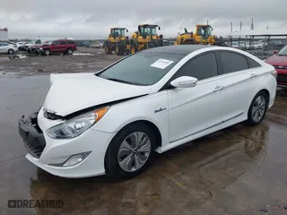 2015 Hyundai Sonata Hybrid Limited with VIN KMHEC4A45FA121983, listed as a IAAI auction lot 41544984 with 96,698 mi miles. Bid and sale history available at carsss.com. Image 17.