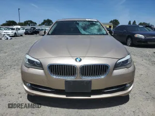 2012 BMW 5 Series 528i z VIN WBAXG5C59CDW85348, wystawiony jako Copart lot #57180545 z przebiegiem 135 725 mil mil oraz Szkoda całkowita • Salvage title. Historia ofert i sprzedaży dostępna na DreamBid. Obrazek 5.