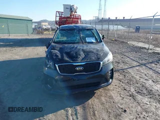 2019 Kia Sorento LX with VIN 5XYPG4A34KG509144, listed as a IAAI auction lot 41747105 with 129,874 mi miles. Bid and sale history available at carsss.com. Image 12.