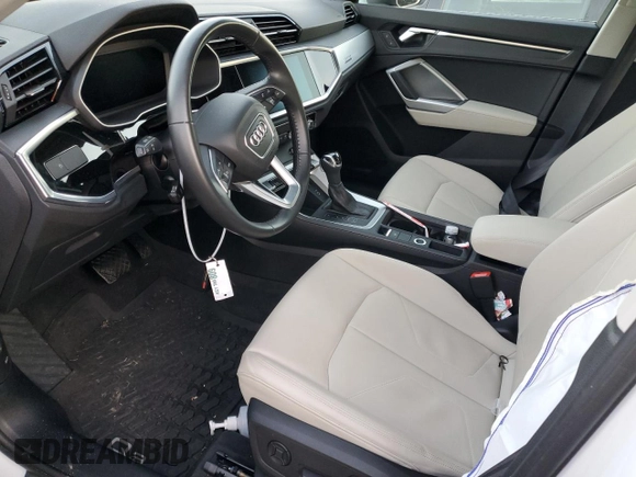 2020 Audi Q3 S line Premium with VIN WA1DECF35L1089210, listed as a Copart auction lot 71186432 with 25,695 mi miles. Bid and sale history available at carsss.com. Image 7.