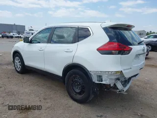 2017 Nissan Rogue SV z VIN KNMAT2MT9HP520132, wystawiony jako IAAI lot #42053408 z przebiegiem 91 867 mil mil oraz . Historia ofert i sprzedaży dostępna na DreamBid. Obrazek 3.
