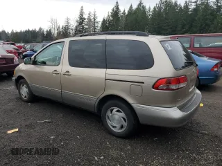 2002 Toyota Sienna LE with VIN 4T3ZF13C92U474786, listed as a Copart auction lot 83051724 with 195,429 mi miles and Salvage Title. Bid and sale history available at carsss.com. Image 2.