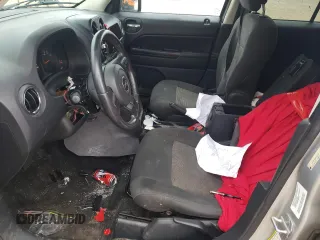 2013 Jeep Patriot Latitude with VIN 1C4NJPFB9DD146531, listed as a Copart auction lot 44819775 with 220,396 mi miles and Salvage Title. Bid and sale history available at carsss.com. Image 7.