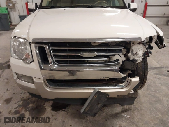2010 Ford Explorer Eddie Bauer with VIN 1FMEU7EE5AUB13603, listed as a IAAI auction lot 41499590 with 218,425 mi miles. Bid and sale history available at carsss.com. Image 6.
