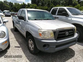2008 Toyota Tacoma z VIN 5TETX22N68Z567516, wystawiony jako IAAI lot #42560571 z przebiegiem 146 000 mil mil oraz . Historia ofert i sprzedaży dostępna na DreamBid. Obrazek 1.