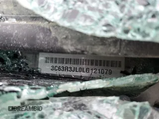 2020 Ram 3500 Laramie z VIN 3C63R3JL0LG121079, wystawiony jako Copart lot #51137765 z przebiegiem Nie podano mil oraz Szkody całkowita. Historia ofert i sprzedaży dostępna na DreamBid. Obrazek 14.