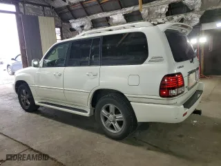2006 Lexus LX 470 with VIN JTJHT00W464015842, listed as a Copart auction lot 66004384 with 104,402 mi miles and Salvage Title. Bid and sale history available at carsss.com. Image 2.